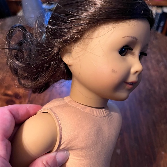 American girl doll 2017 gently loved - Picture 2 of 12